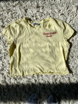 Söt Crop Top - Supersöt från New Yorker 💛 Inga defekter
