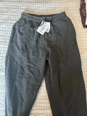 Gymshark sweatpants - Helt nya helt oanvända Gymshark mjukisbyxor. Storlek S. 