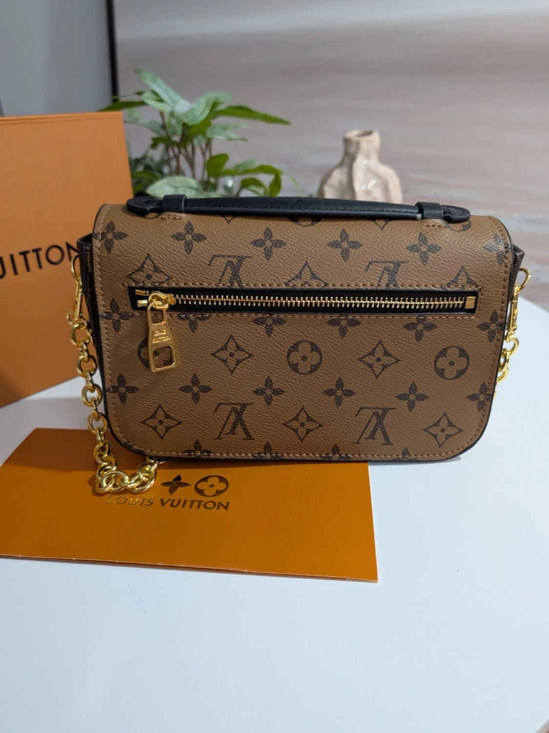 Iouis vuitton pochette métid - 1