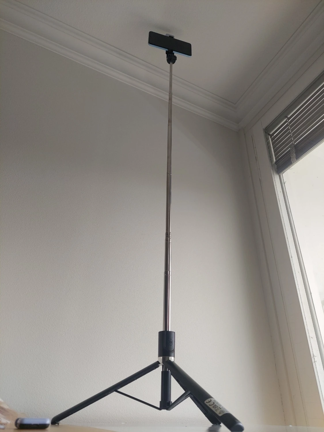 1.7m Selfiestick med stativ och LED-belysning - 2
