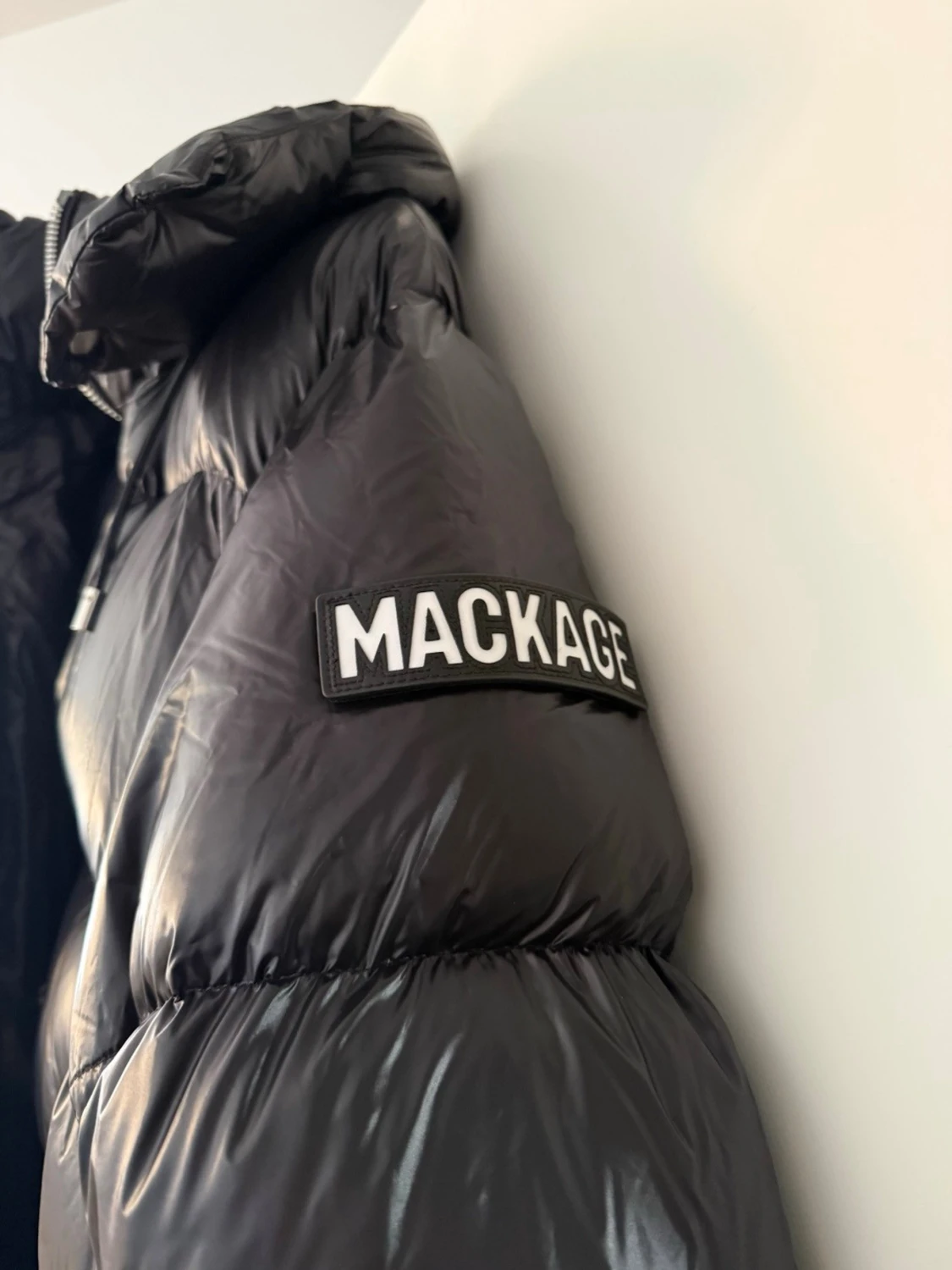 Svart pufferjacka från Mackage - 2