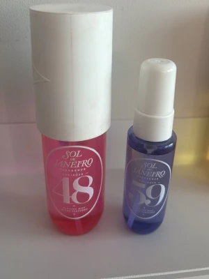 Sol de Janeiro parfymmist duo - Säljer två sol de janeiro parfymer i jätte bra skick använda jätte lite