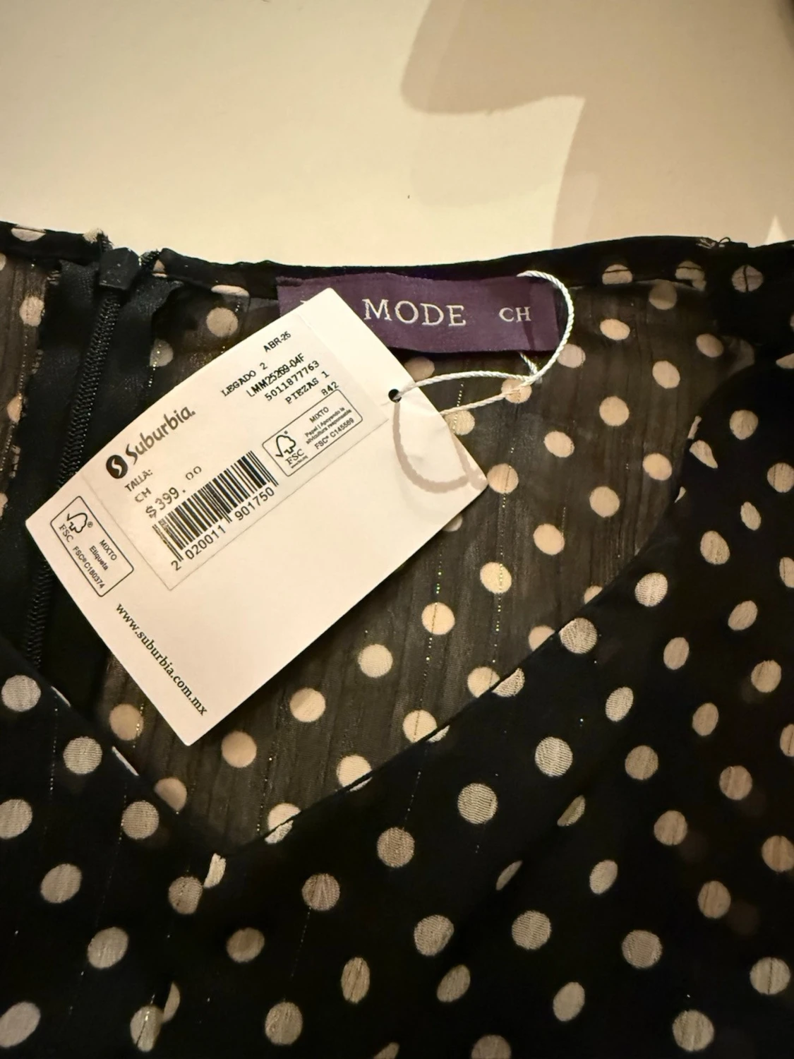 Svart prickig blus från Mode - 1
