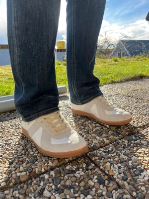 Maison Margiela Gats - Tjena! Säljer dessa asfeta sneakers nu inför sommaren. Skorna är i nyskick och säljes pga fel storlek. Bara att höra av er vid minsta fundering!!👍