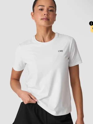 ICIW tränings-tshirt - Sällan använd men har tappat lite lite färg i tvätten. Men annars inga defekter. Köpt för 399kr🩵