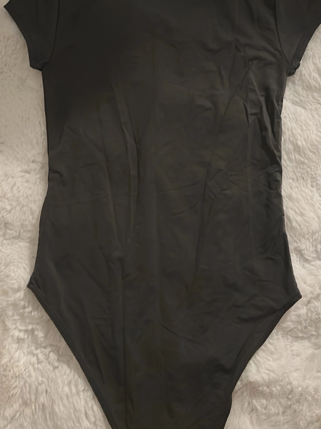 Mörkgrå kortärmad body - 1