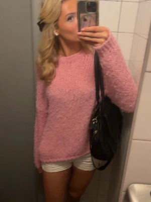 Snygg rosa stickad tröja 💕 - Jättefin rosa stickad tröja från Vero Moda☺️