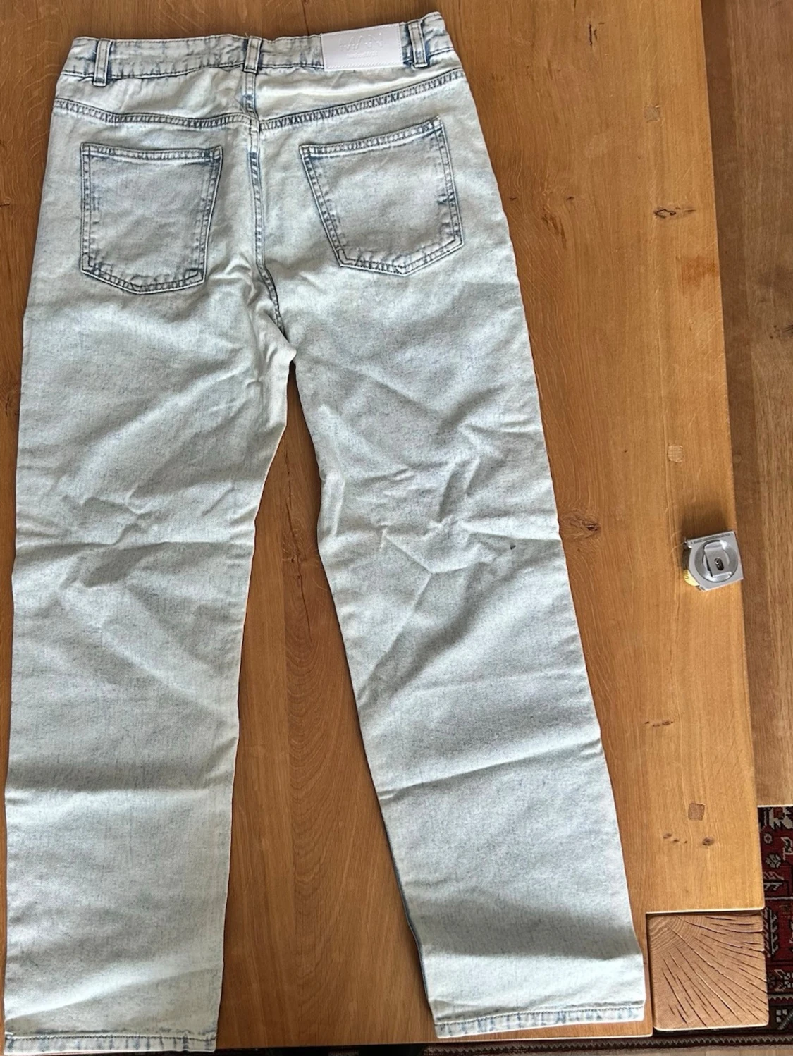 BOOHOOMAN Ljusblå raka jeans med hög midja - 1