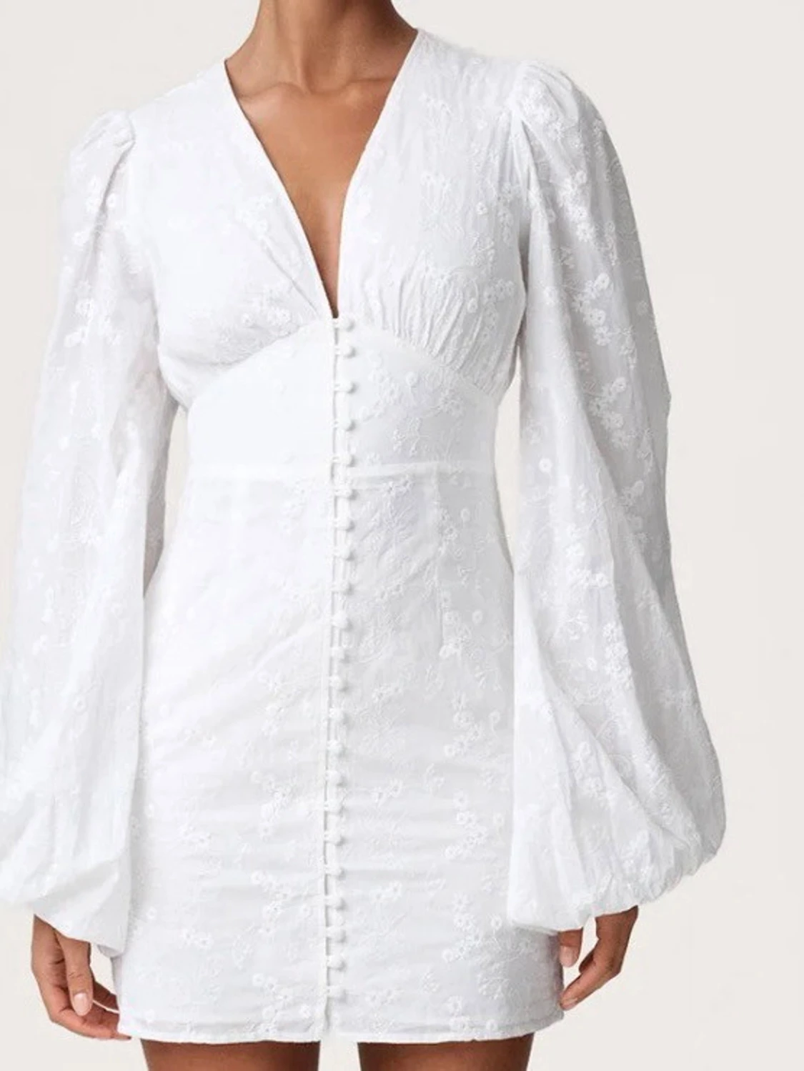 Vit kort klänning med puffärmar - 3