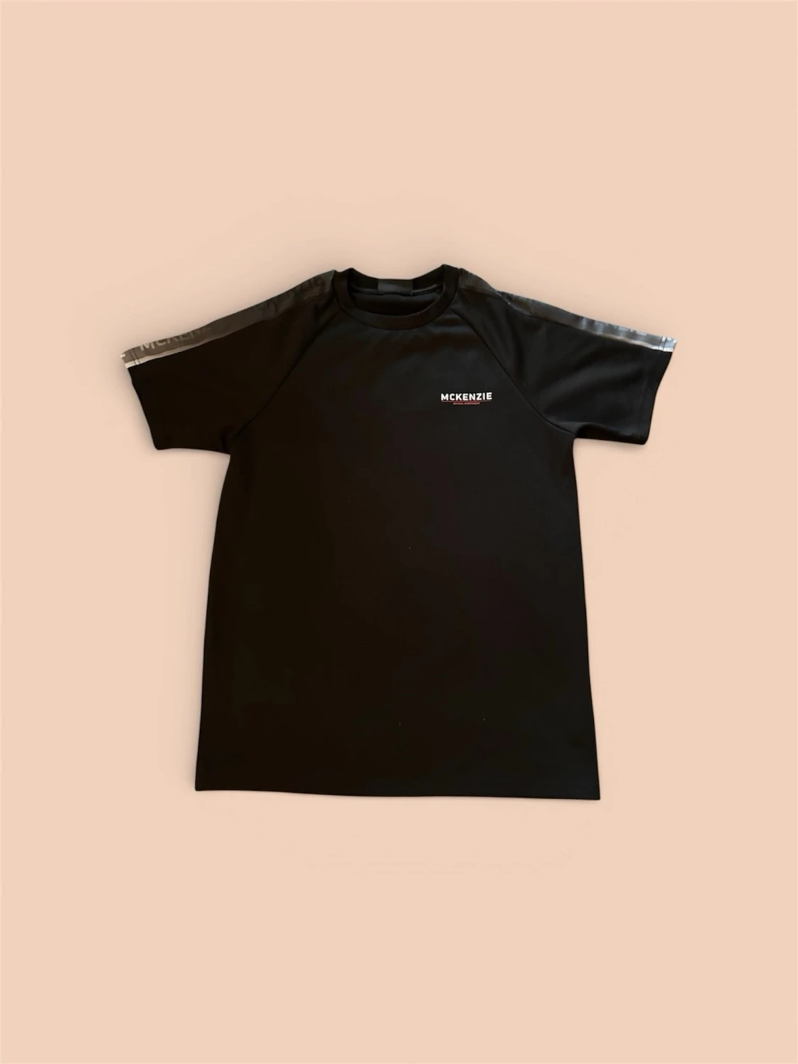 Svart McKenzie t-shirt med tryck