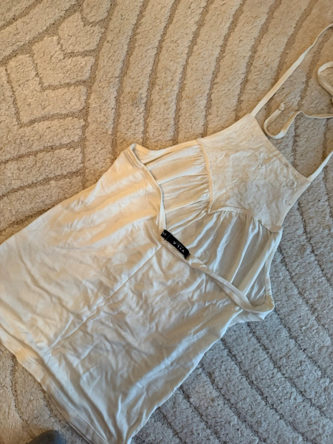 Vit halterneck topp med brodyr - 4