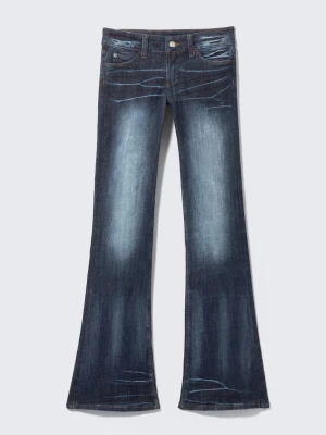 cheap Monday low waist jeans  - säljer dessa slutsålda jeans från cheap Monday jättebra skick 💘 då de börjar bli för små st 28/30 passar jättebra för mig som är 165 cm