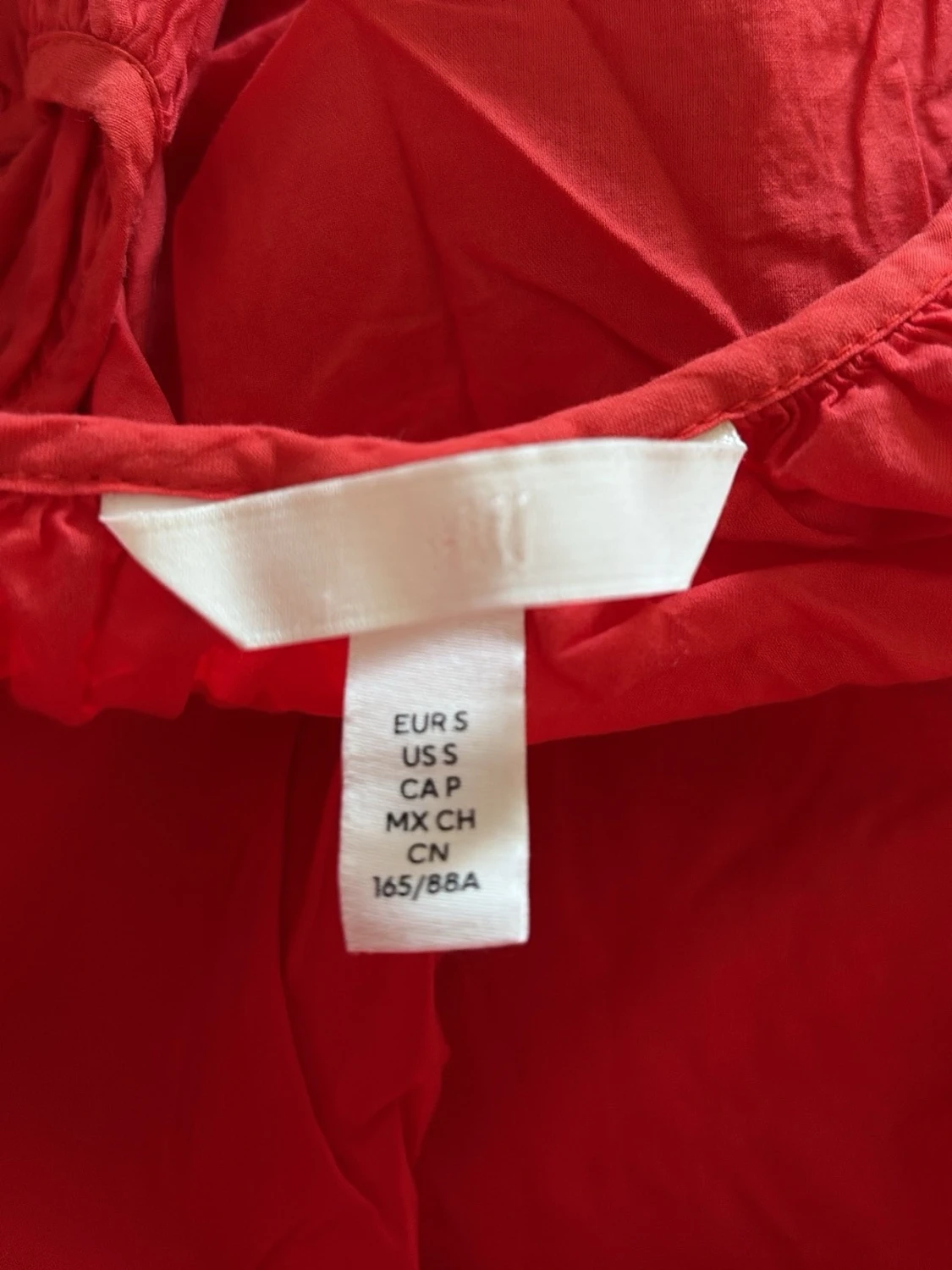 Röd långklänning med trekvartsärm - 1