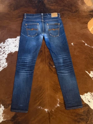 Nudie LeanDean dry Japan selvage - Tjena! Säljer dessa helt brutala nudie LeanDean Dey Japan selvage, sjukt snygg wash med nice slitningar, W33/L34, hör av dig vid funderingar!🙌