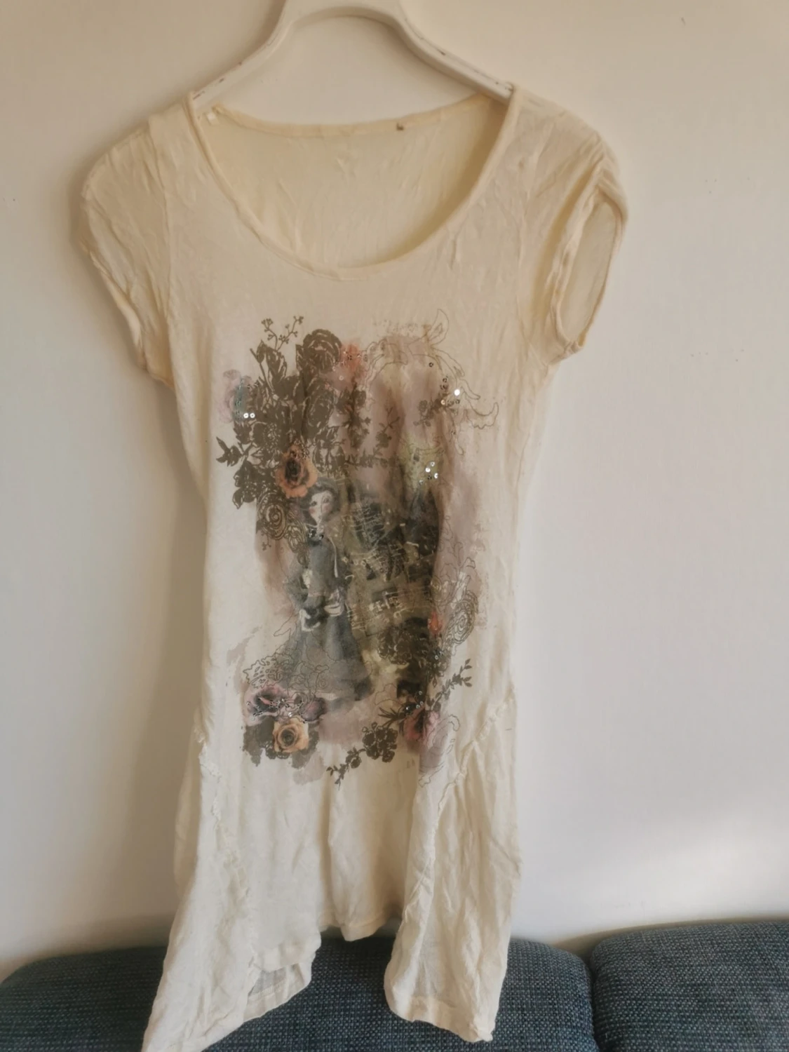 Topp med tryck & paljetter