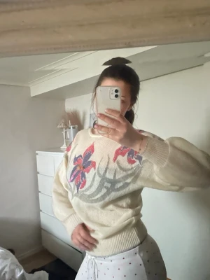 Stickat - Använd litegrann men bra skick💕💕 Kontakta mig för fler bilder🤗🤗passar S/M