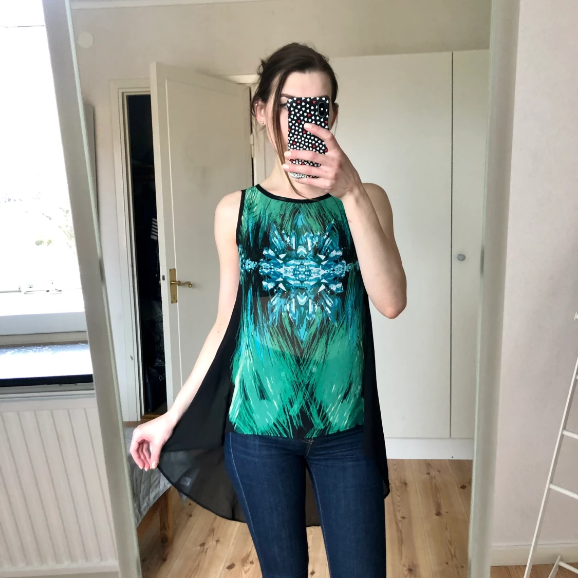 Svart-grön blus med print, 34