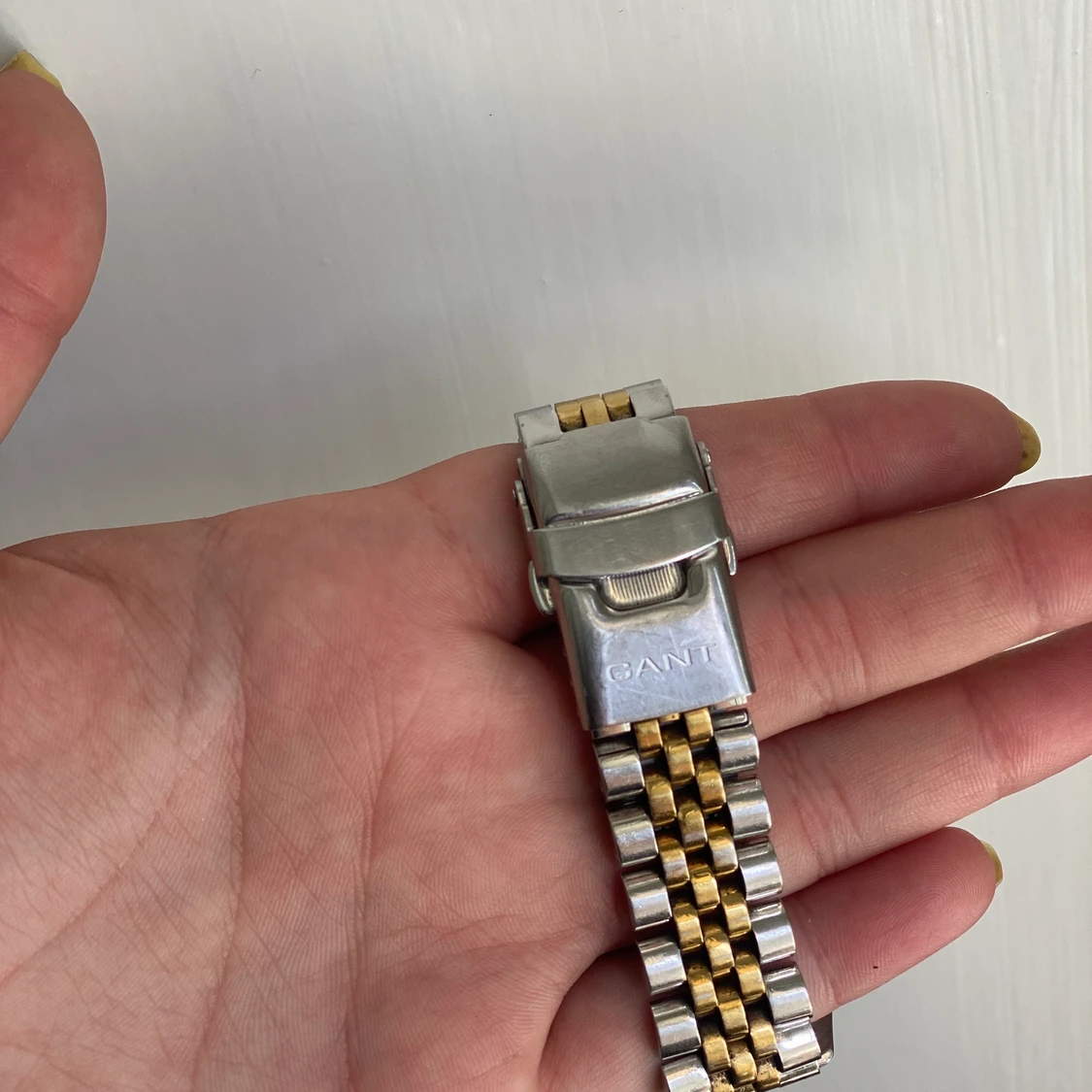 Gant klocka i guld och silver  - 91