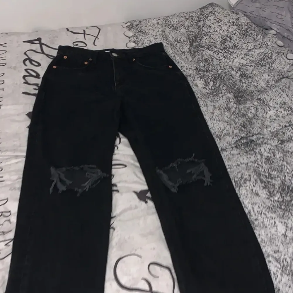 Snygga svarta jeans, nypris -600 kr Mitt pris -150. Jeans & Byxor.