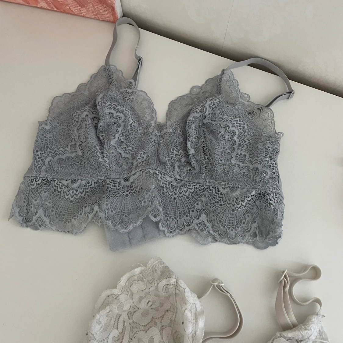 Lite olika BH-ar  - 90