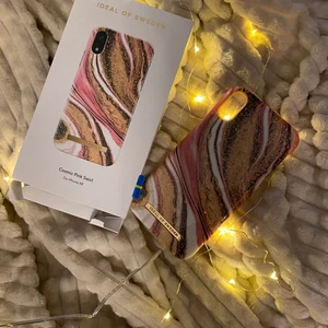 iPhone skal knappt använd  - Lådan ingår 