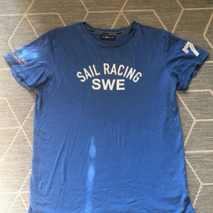 Sail racing SWE T-shirt - Använd men i bra skick. Storlek: L