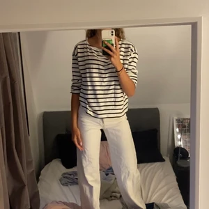 Tröja - Säljer denna coola tröjan i storlek S✨ säljer för 70kr +frakt💞 kolla även in mina andra plagg jag säljer!!💞