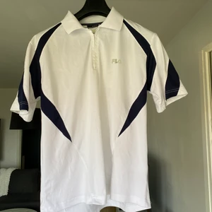 Fila Tröja - Skriv för mer info o frågor :)