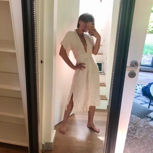 Maxidress - Helt oanvänd gingham maxidress som är justerbar i ryggen och därför får en snygg fit! Frakt tillkommer, DMa om du har frågor ♥️🥰