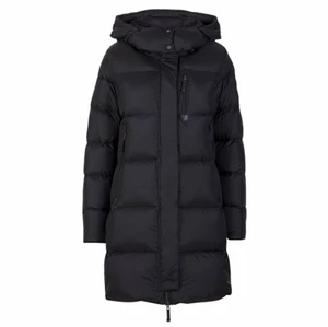 Cedrico jacka storlek M, oanvänd.  - Cedrico oanvänd säljs med prislapp. Kan diskutera pris vid snabbaffär