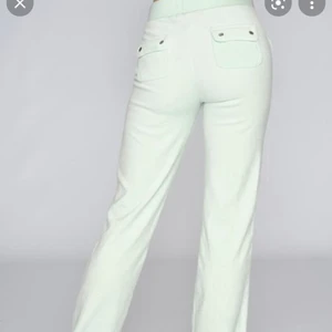 Juicy Couture - Jag vill sälja mina juicy byxor då dom är förstora på mig. Köpta för ca 1 månad sen och använde fåtal gånger. Pris kan diskuteras. 