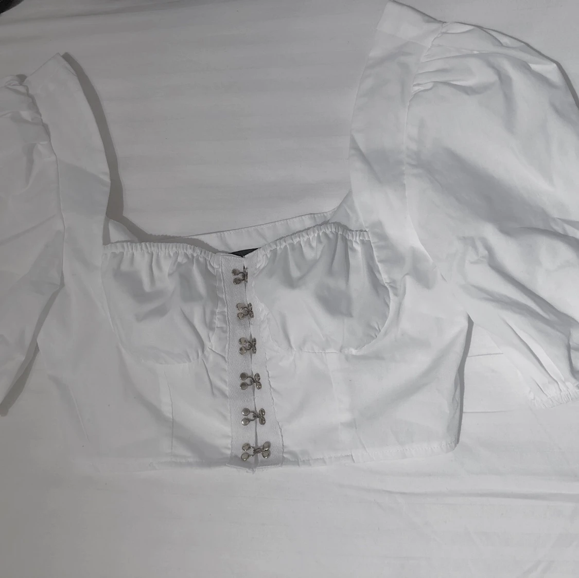 Säljer min top från prettylittlething - 90