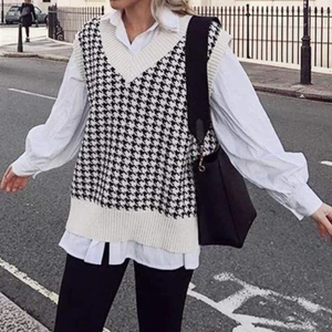 Väst  - Väst från SHEIN och är som helt ny🥰 frakt ingår inte 📦