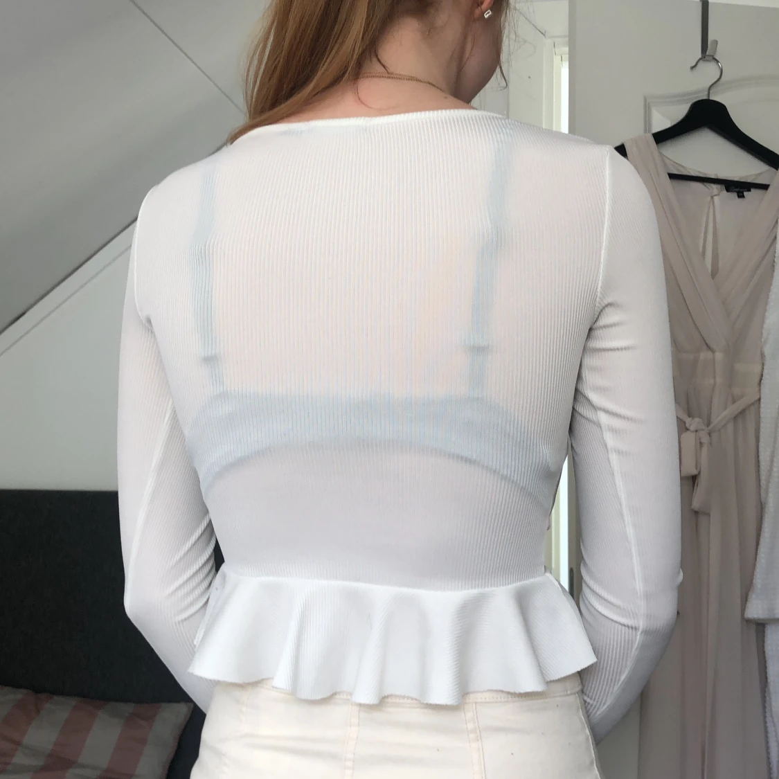 Vit långärmad kort tröja  - 90