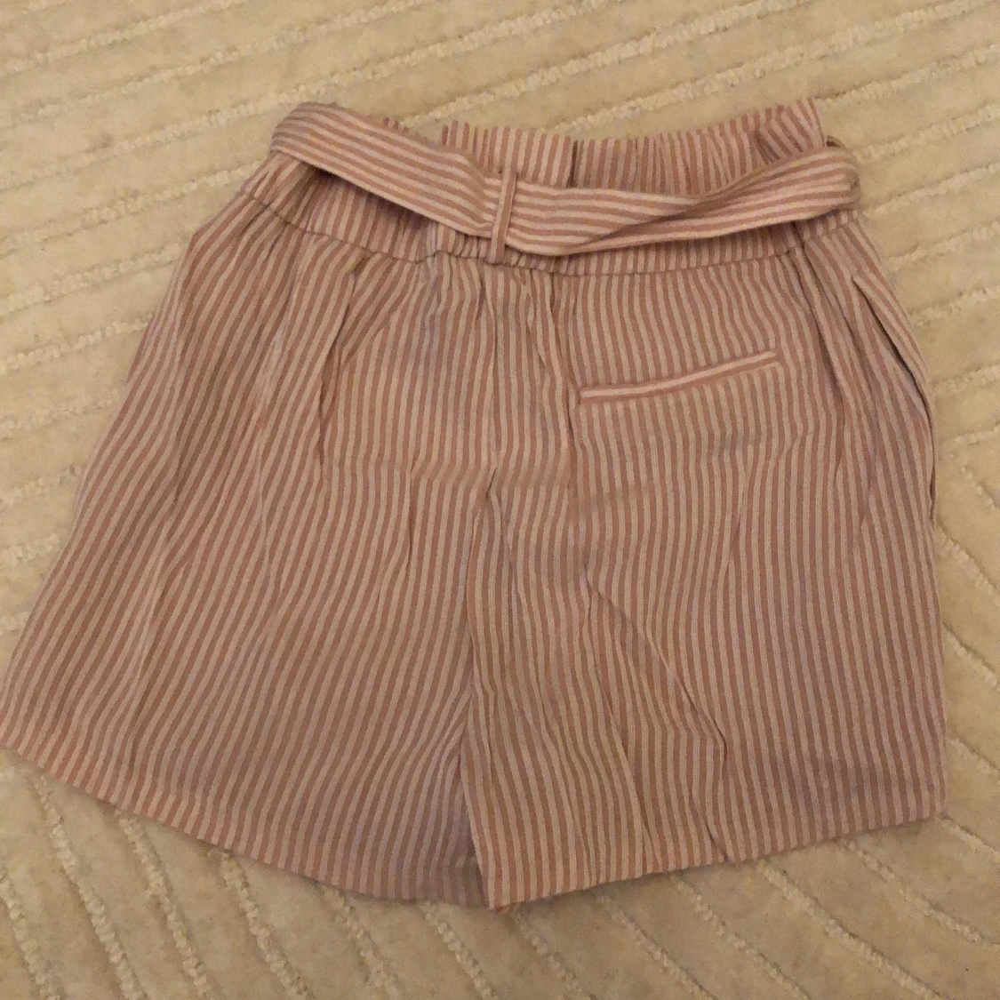 Randiga shorts från Mango stl s - 90