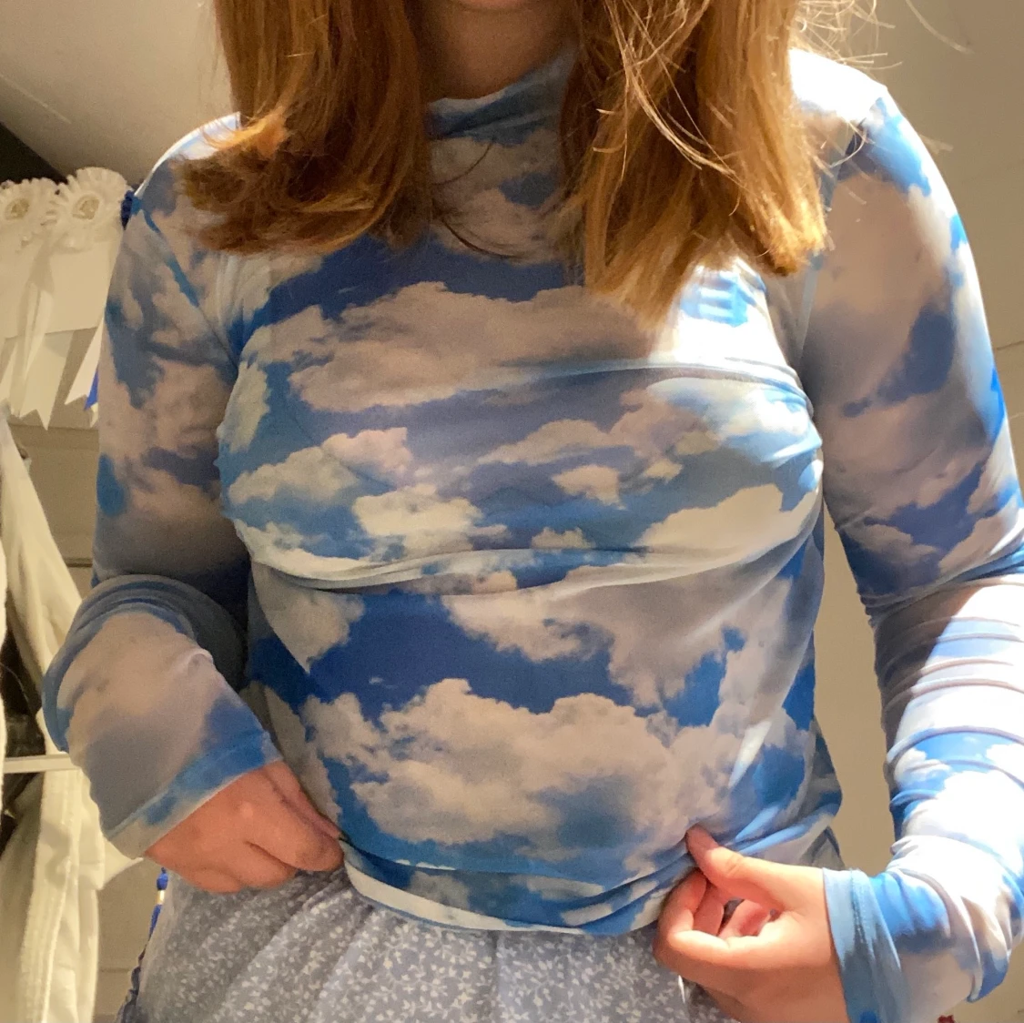 långärmad tröja med moln💙