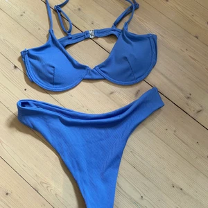 Bikini  - Jätte fin bikini som jag köpte online och som sen inte passade mig. 