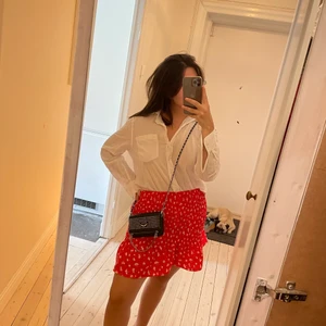 Zadig & Voltaire mini väska.  - Härligt liten väska som är knappt använd, hittar inga större anmärkningar. Accepterar ej skambud och skriv gärna om du är genuint intresserad, tack!