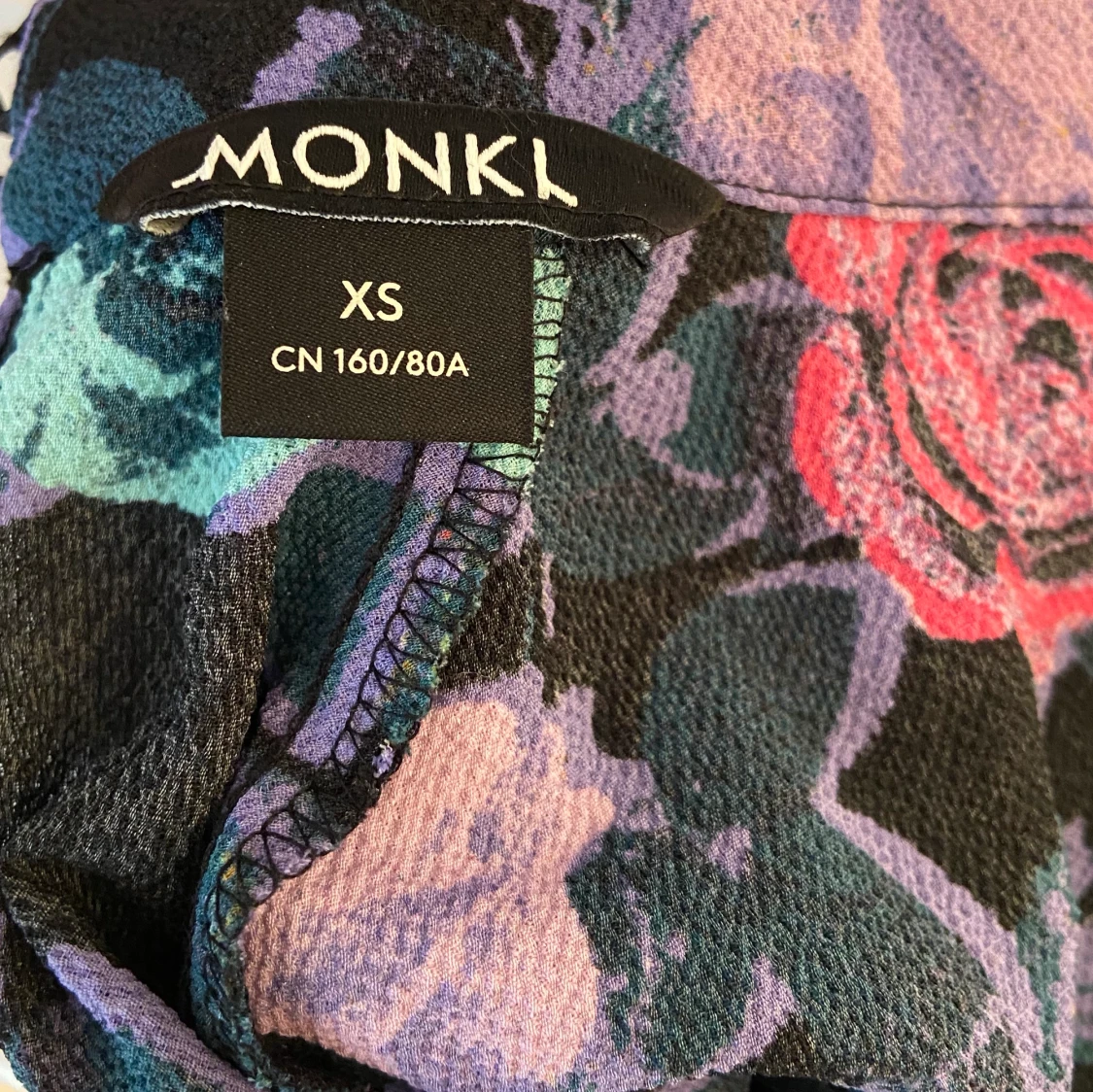 Blommig klänning  - 91