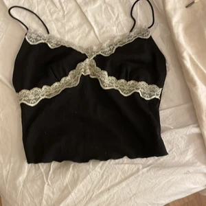 Linne - Jättefint linne i bra skick🤍