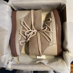 INUIKII, stl 38, biege - Helt oanvända Inuikiis med prislappen kvar, säljer pga fel storlek❄️