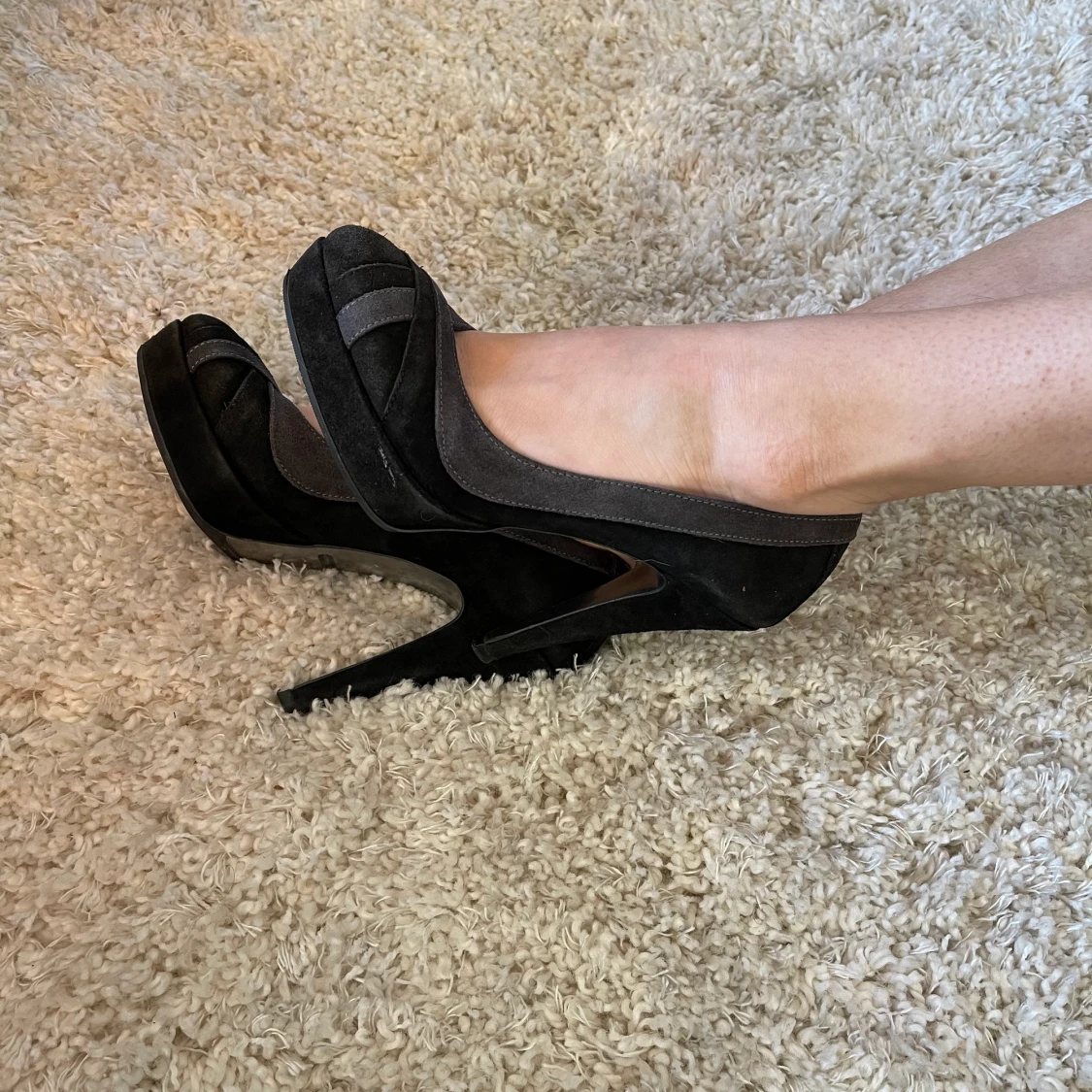 Elegant Mocka pumps i 2 nyanser stl39  - 90