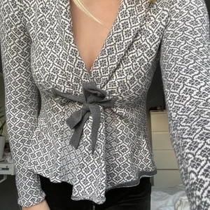 Odd Molly  - Säljer denna Odd Molly koftan💕