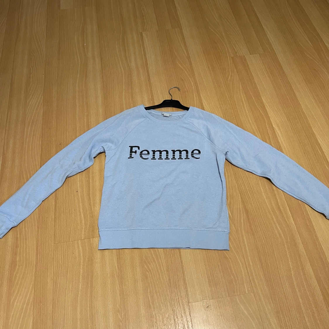 Ljusblå långärmad