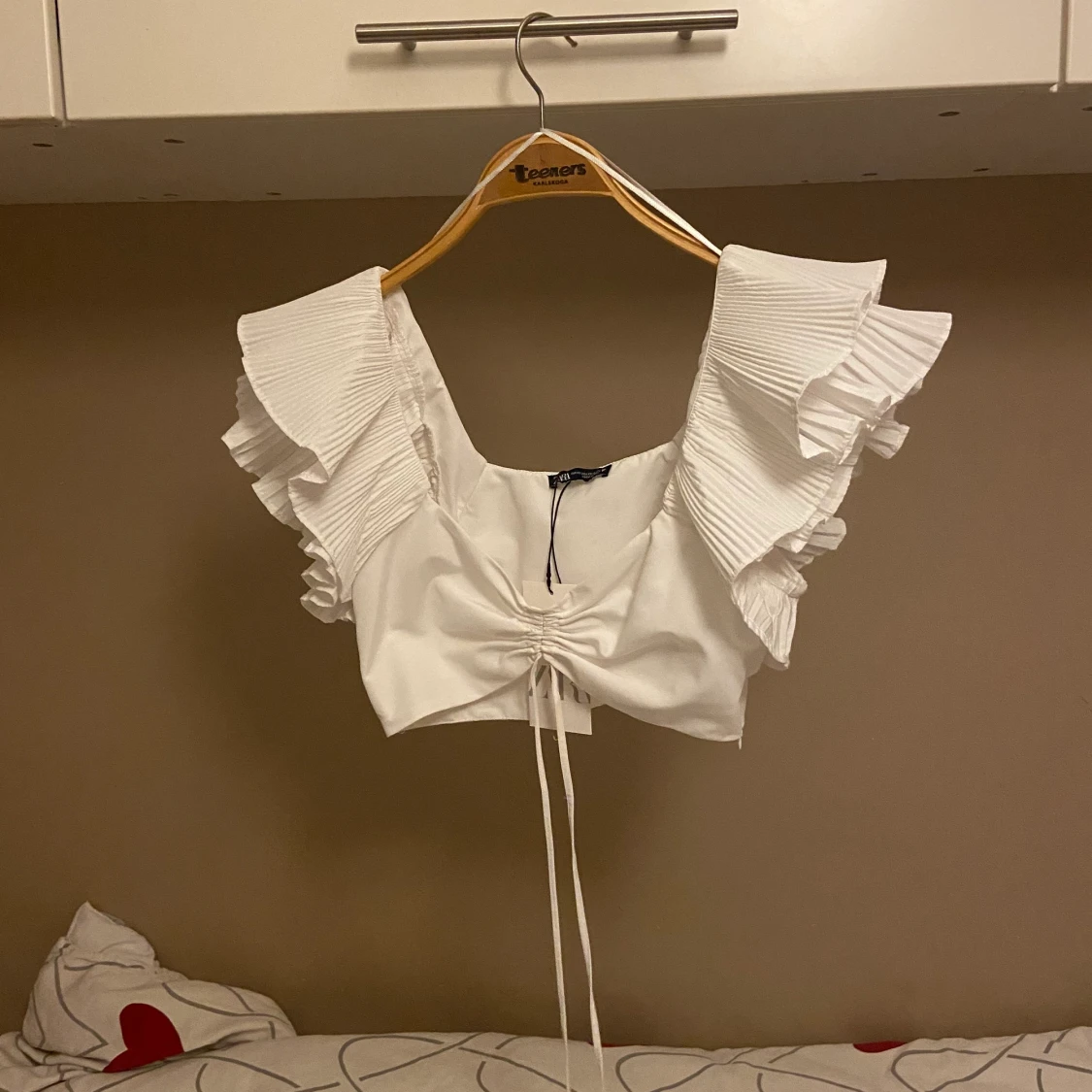 Oanvänd kort vit topp✨