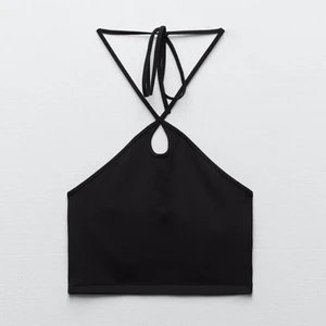 Svart linne🖤🖤 - Svart linne från Zara🤩💘 i storlek S, i fint skick🎸🔥 säljs då det ej kommer till användning✨💕 skriv vid intresse elr frågor