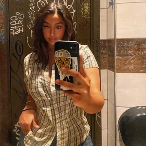 Rutig skjorta - Vintage rutig kortärmad skjorta från Kappahl, storlek står inte men uppskattas till S/M