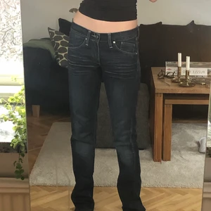 Blåa jeans  - Jätte fina blåa lågmidjade jeans 💕