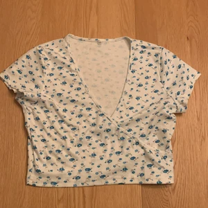 Top - Top från Shein. Oanvänd. Kan skickas med ett par frimärken