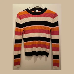 Gullig tröja - Randig gullig tröja!